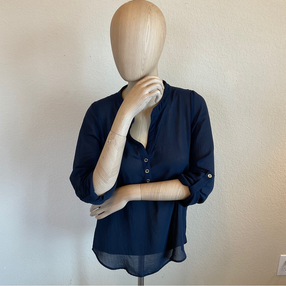 Charlotte Russe Blouse Cutout Back Detail Navy Blue Buttons 3/4 Sleeve Women’s